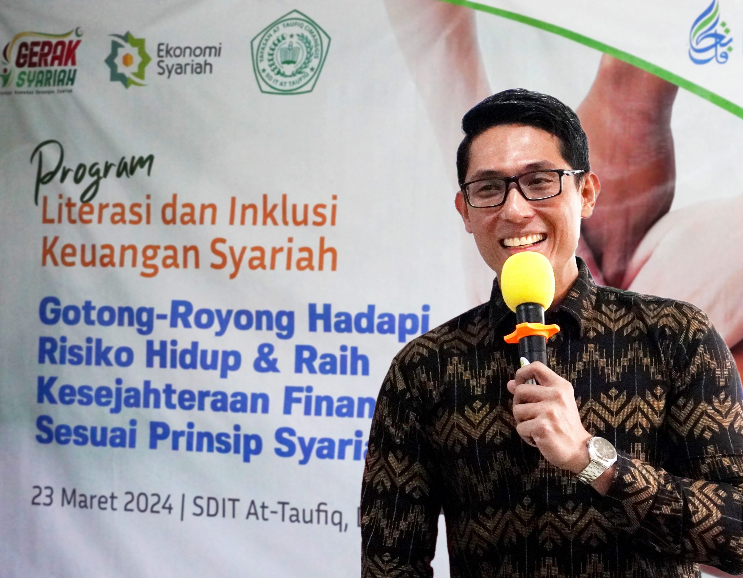 Sukseskan GERAK Syariah OJK Takaful Keluarga Selenggarakan Program